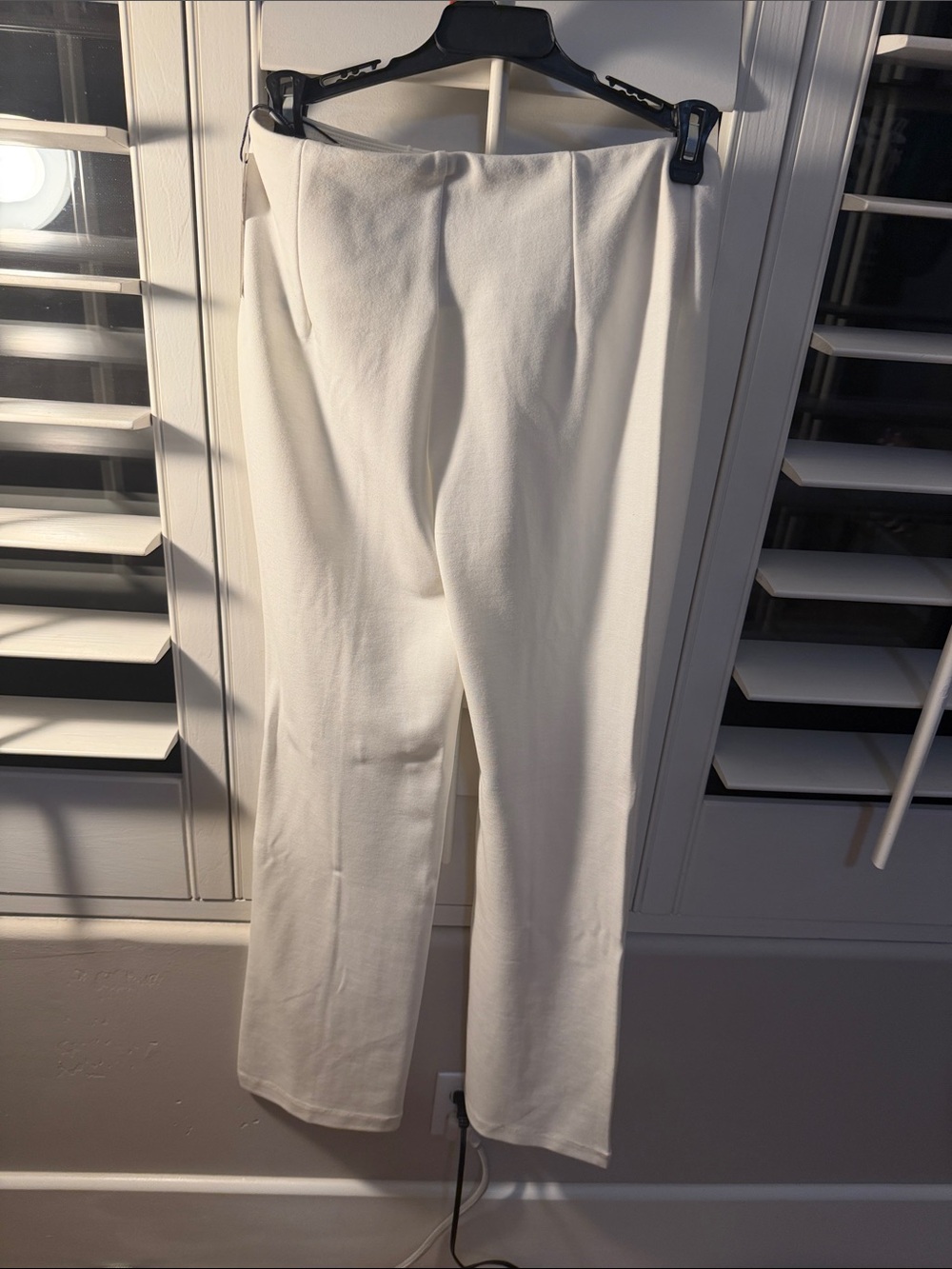 Tahari Off-White Boot-Cut Flare Pants stretch with built in tummy control! - Picture 12 of 12